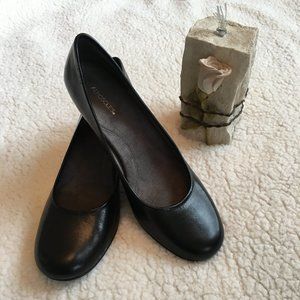 Aerosole Wise Guy Leather Pumps Size 10M